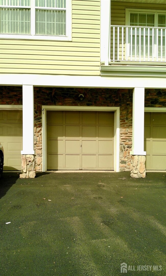 Photo - 81 Inverness Dr