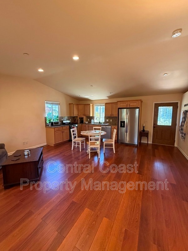 Photo - 540 Evergreen Rd