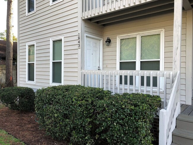 Photo - Welcome to the 2 Bed 2 Bath Bottom Floor Condo in Savannah Court, located in the vibrant city of ... Unit S1843