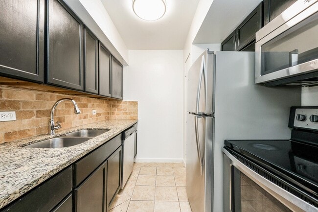 Photo - 7510 Shadyvilla Ln Unidad 17