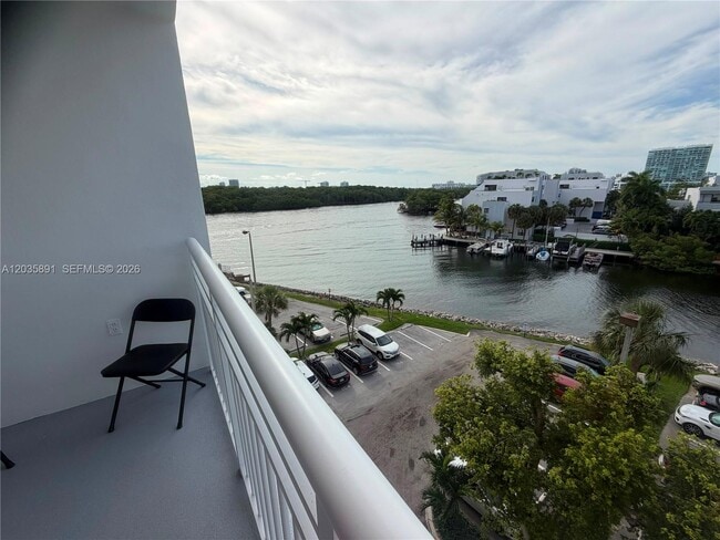 Building Photo - 400 Kings Point Dr Unit 531