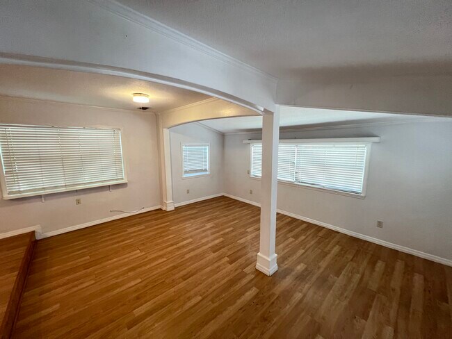 Photo - 314 3rd Ave SW Apartments