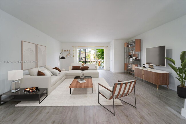 Building Photo - 2203 NE 123rd St Rental
