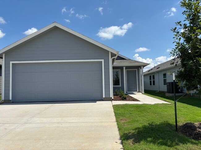 Building Photo - 3004 Burmese St