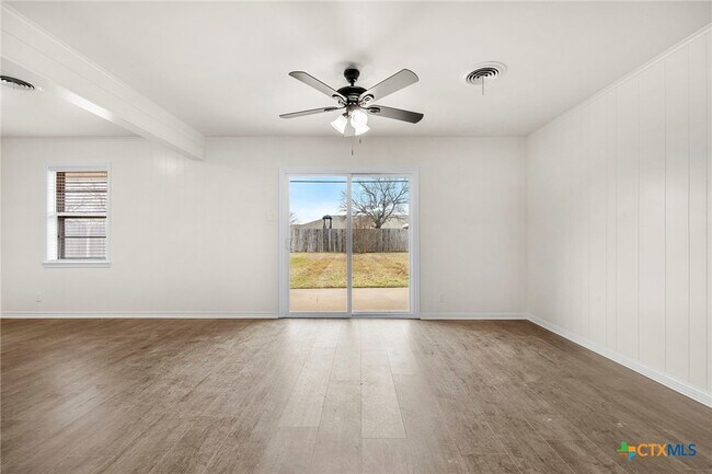 Photo - 3017 Oaklawn Dr