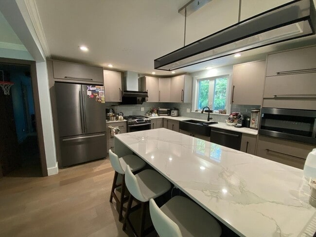 Photo - 25 Berkshire Dr