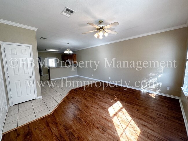 Photo - 708 Biloxi Dr