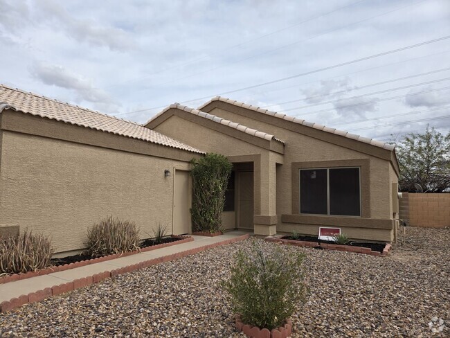Building Photo - 8233 N 111th Ln Rental