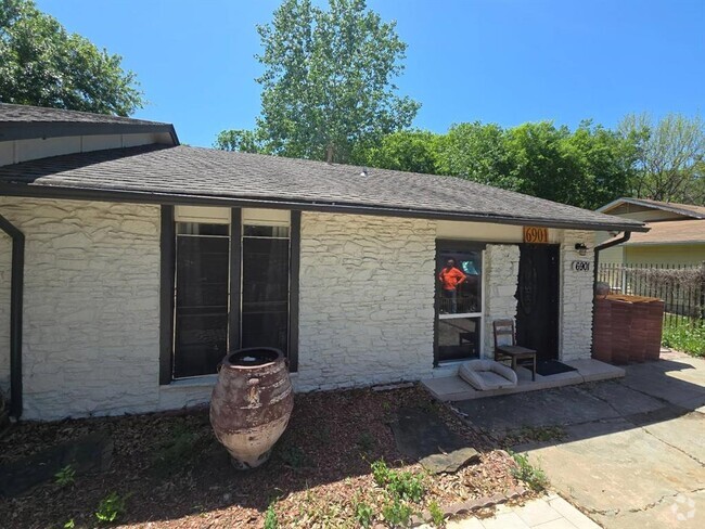 Building Photo - 6901 Aries Ln Rental