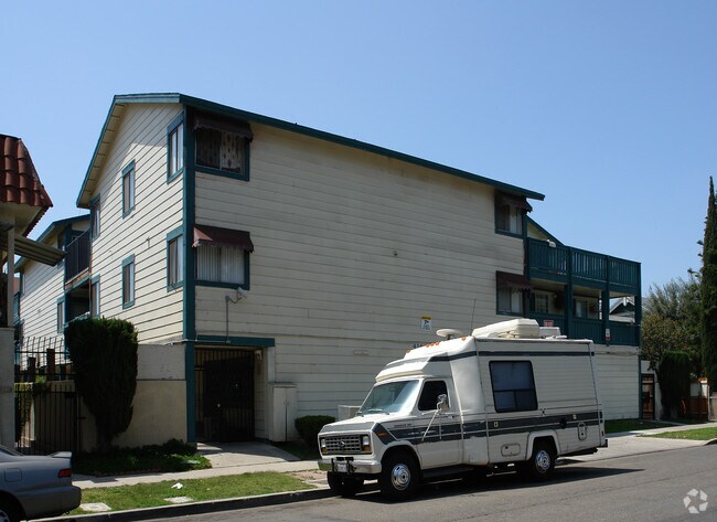 Birchwood Apartments