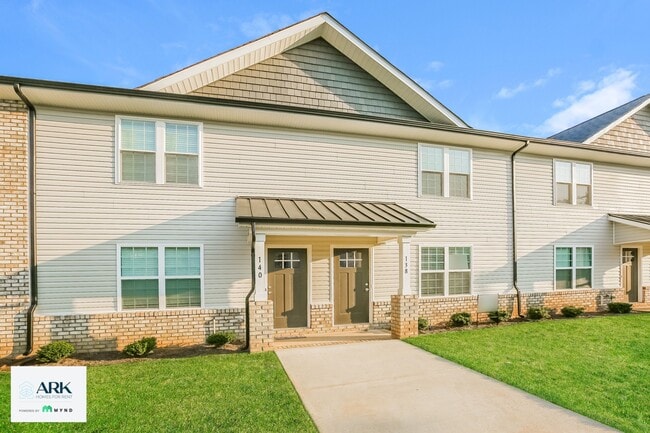 Photo - 114 Rowan St