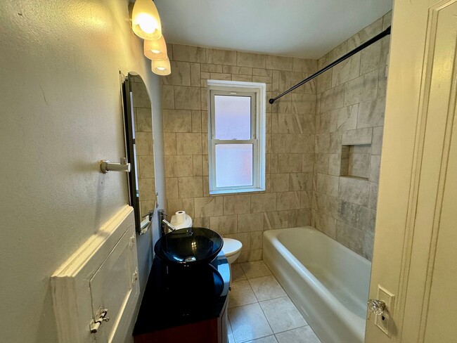 4645 Wilcox Ave Unit 4645A