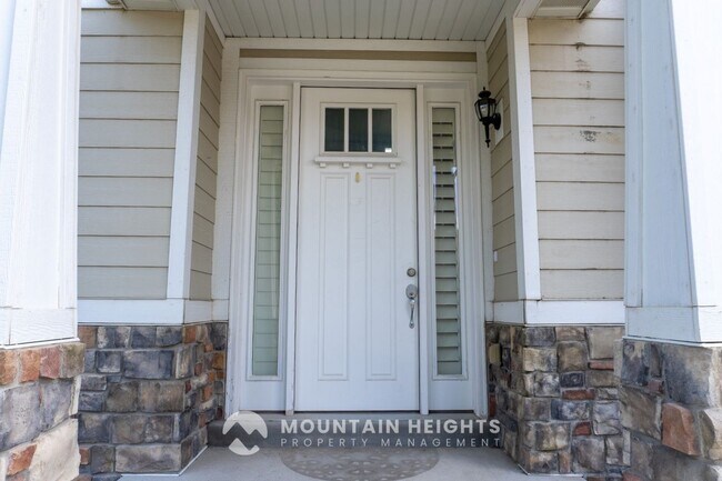 Photo - 3953 Sand Lake Dr