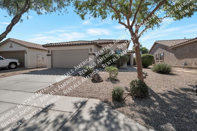 Building Photo - 2739 W Kristina Ave