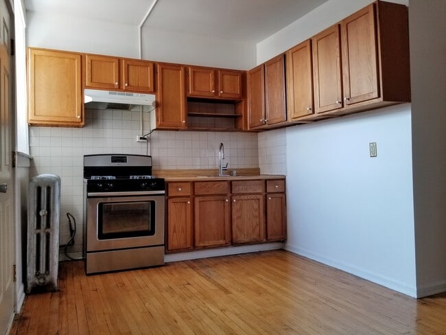 Photo - 2220 N St Louis Ave Unit 3