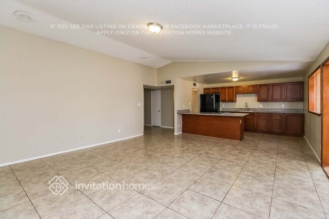 Photo - 6943 W Hubbell St