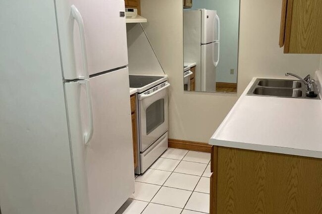 Photo - French Quarters Apartments