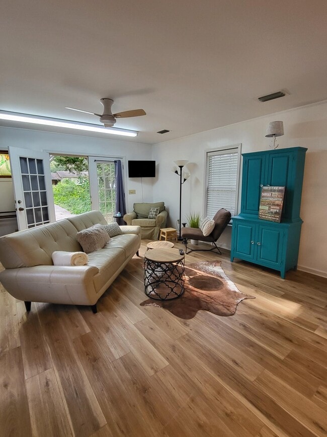 Photo - 206 S 17th St