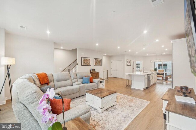 Photo - 4610 Olivine Dr