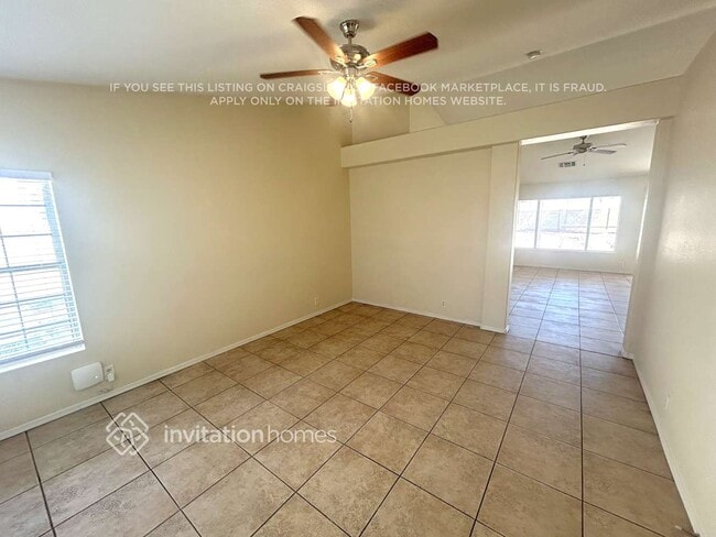 Photo - 6615 N 77th Dr