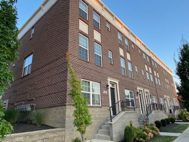 Building Photo - 2 Bed 2.5 Bath Townhome Available in Sprin...