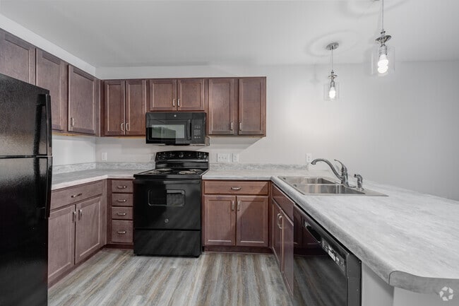 1BR, 1BA - 640-680SF - Kitchen