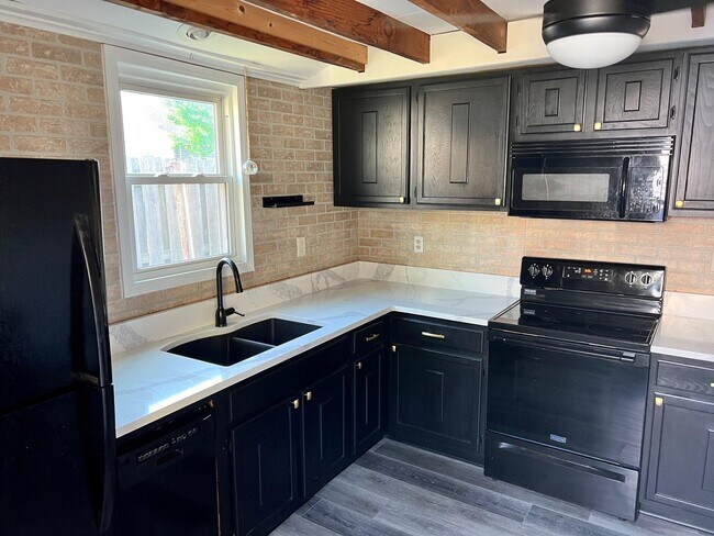Photo - 1303 Elmwood Ave