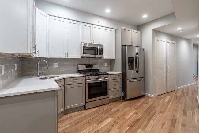 Building Photo - 2045 N College Ave