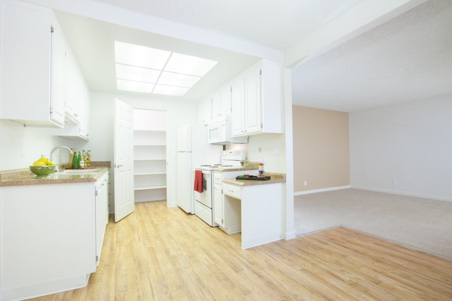 Kitchen/Dining - upgrade
