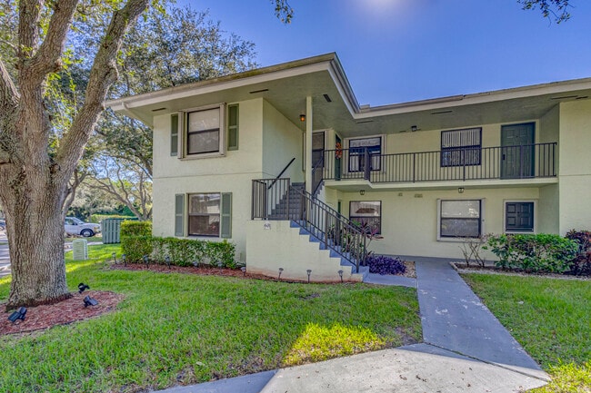 Photo - 601 Sabal Ridge Cir Unit A