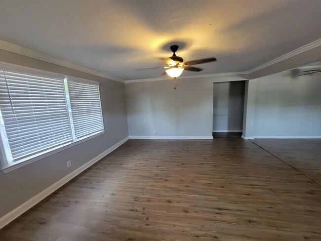 Photo - 2034 Trout Dr