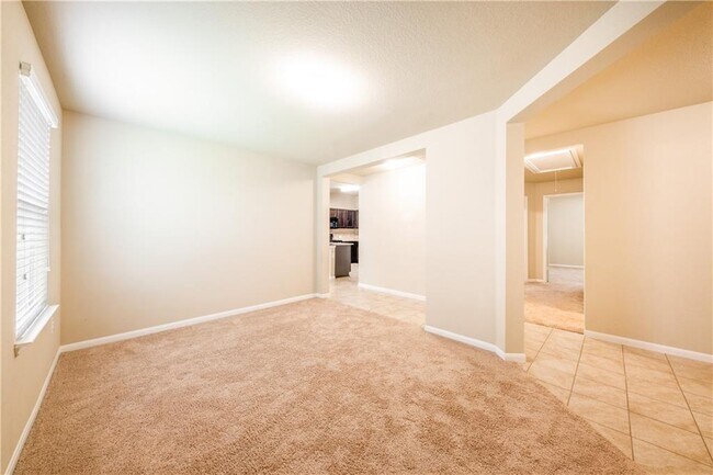 Photo - 600 Kaluga Trl