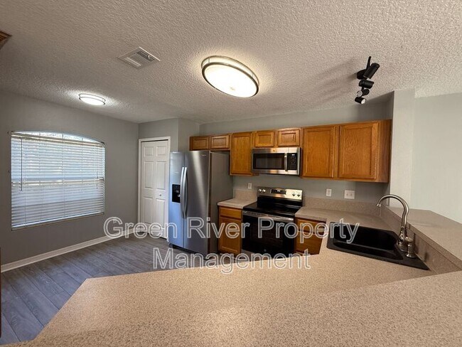 Photo - 1865 Green Springs Cir Unidad C