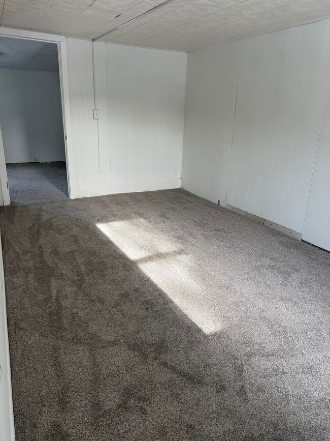 Photo - 157 S Laurel St