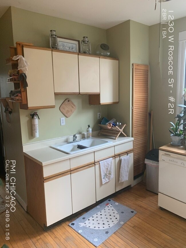 Photo - 1230 W Roscoe St Unit #2R