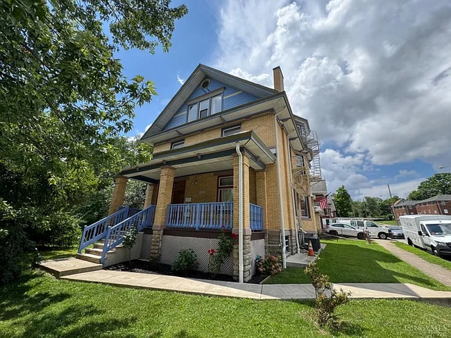 Photo - 2325 Reading Rd