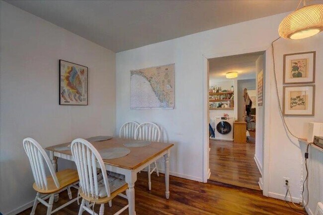 Photo - 1145 Williamson St Unit 1