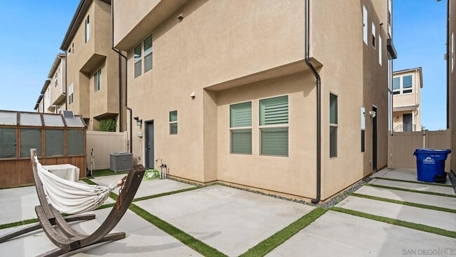 Photo - 15681 Rennyson Way