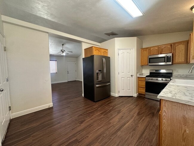 Photo - Move-In Bonus!!! 3 bedroom - 2 bath - located in Enoch