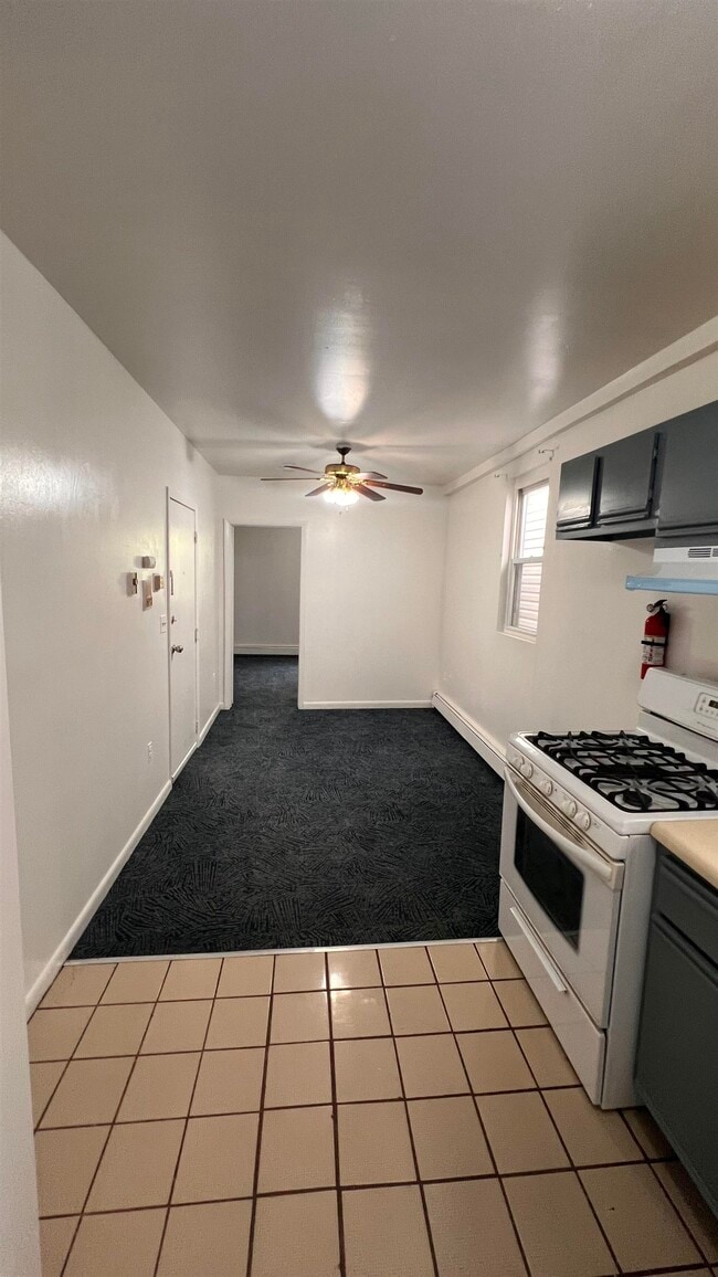 Photo - 416 6th St Unit 3
