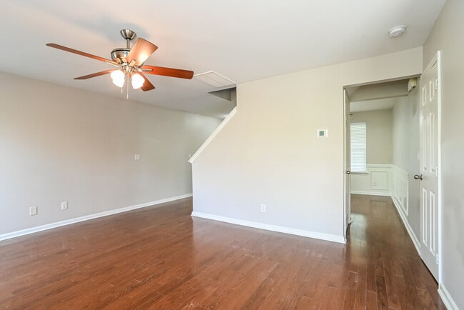 Photo - 5938 Firethorne Ln