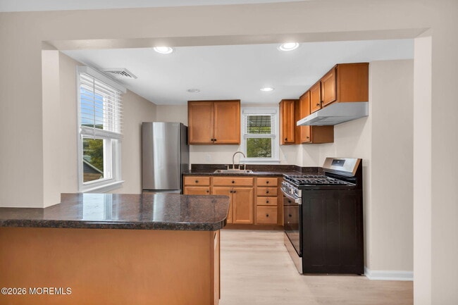 Photo - 1802 Pine Terrace