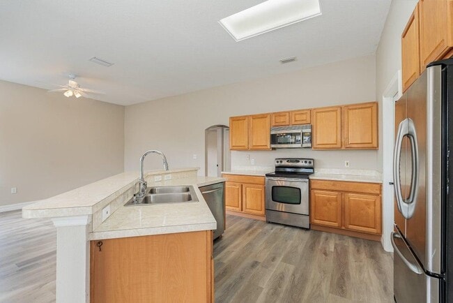 Photo - 328 Hammonton St SW