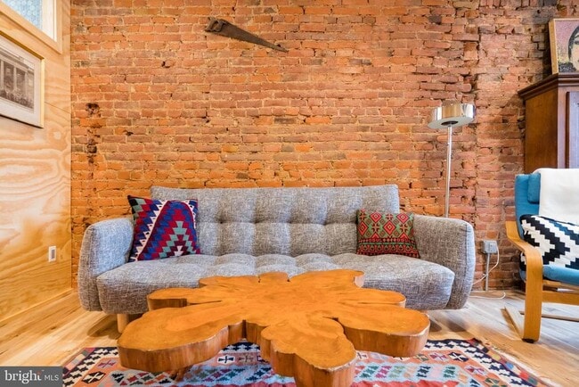 Photo - 1912 E Cumberland St