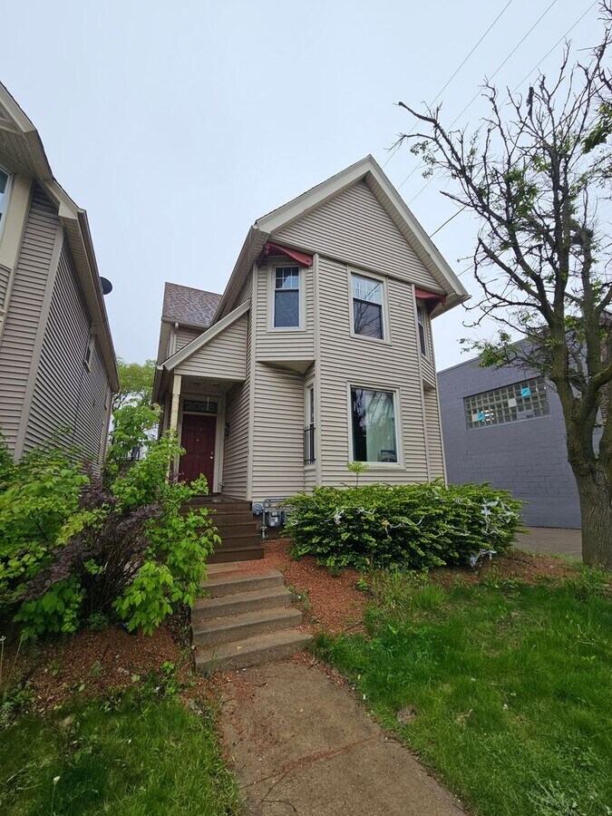 Photo - 2023 W Michigan St Apartamento Unidad 2023 W Michigan (Single Family)