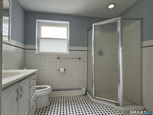 Photo - 158 River Rd