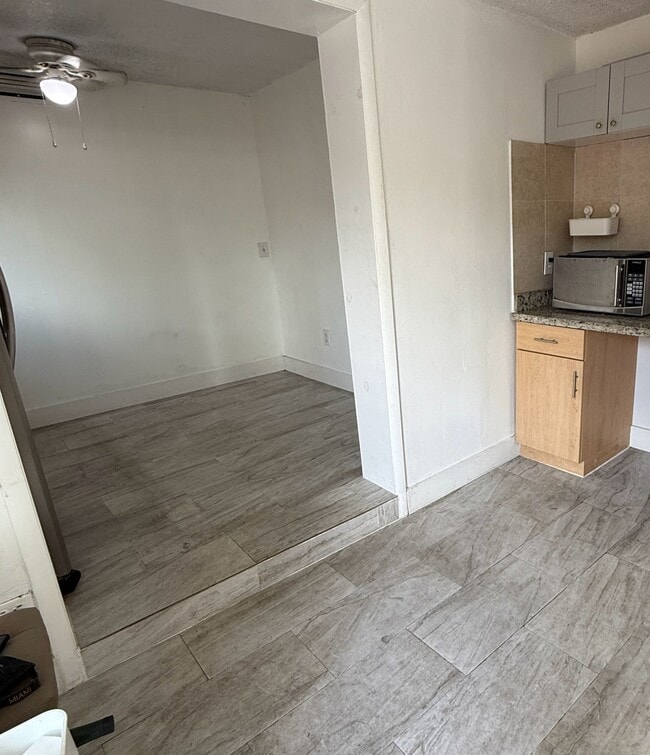 Photo - 10370 SW 7th St Unidad Efficiency near FIU