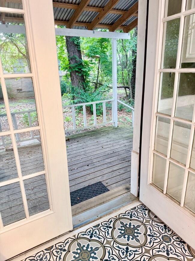 Photo - 400 N 37th Ave