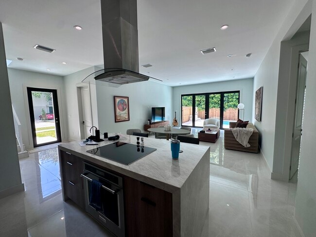 Photo - 8410 SW 65th Ave