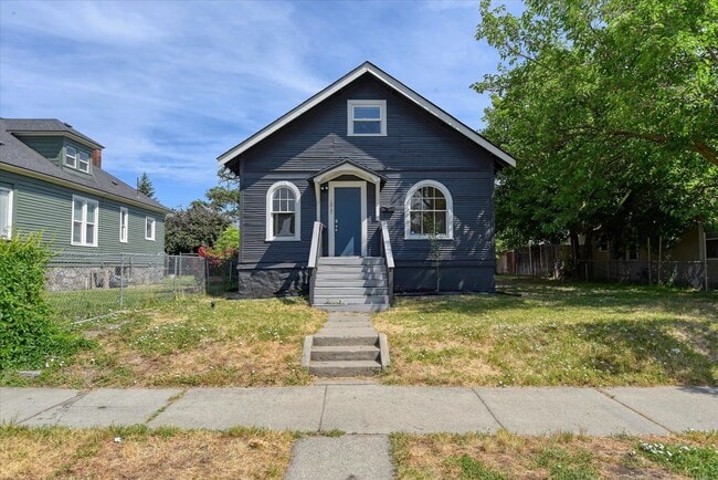 Photo - 1023 E Augusta Ave House